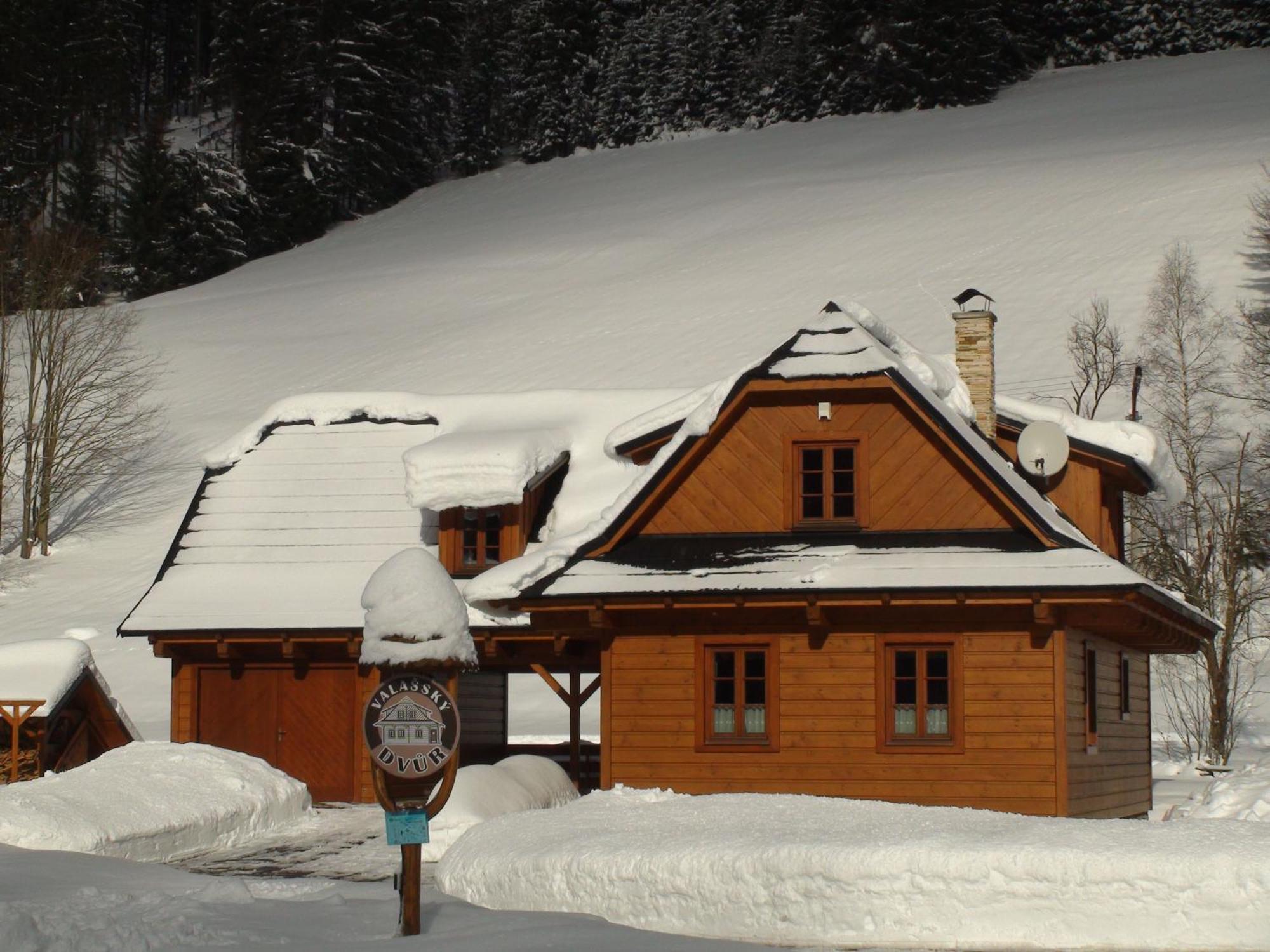 Valassky Dvur Apartment Velke Karlovice