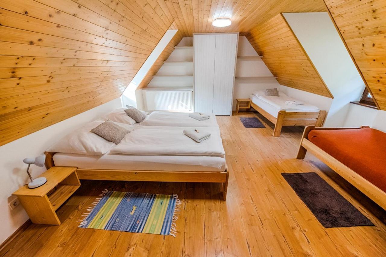 Valassky Dvur Apartment *